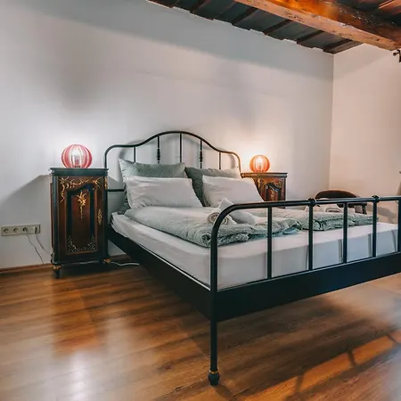 Feher Barany Szigliget