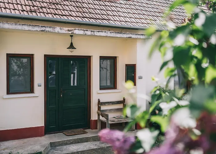 아파트 Feher Barany